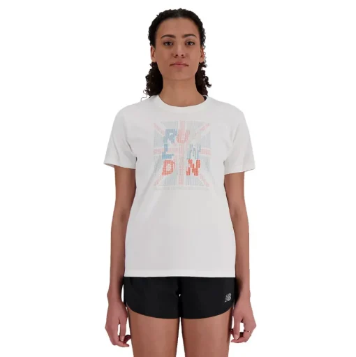 New Balance London Edition Graphic Damen T-Shirt - SS24